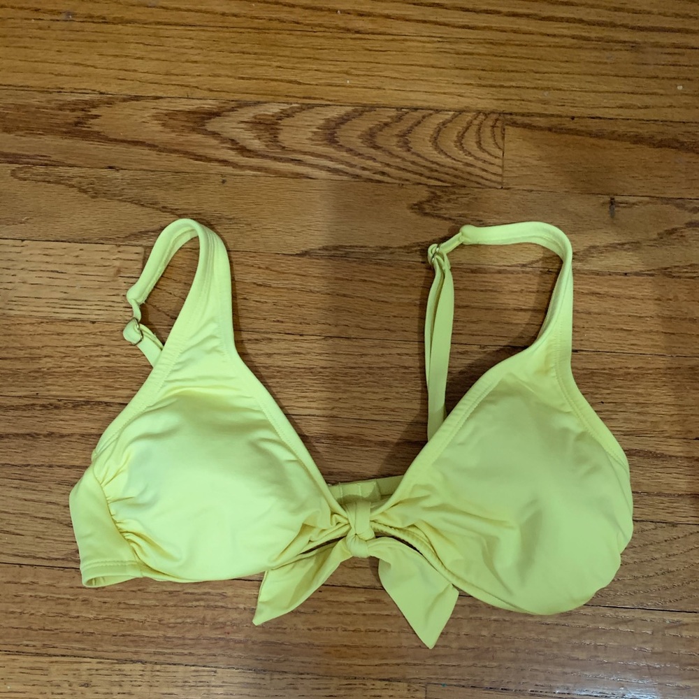 Yellow knot bathing suit